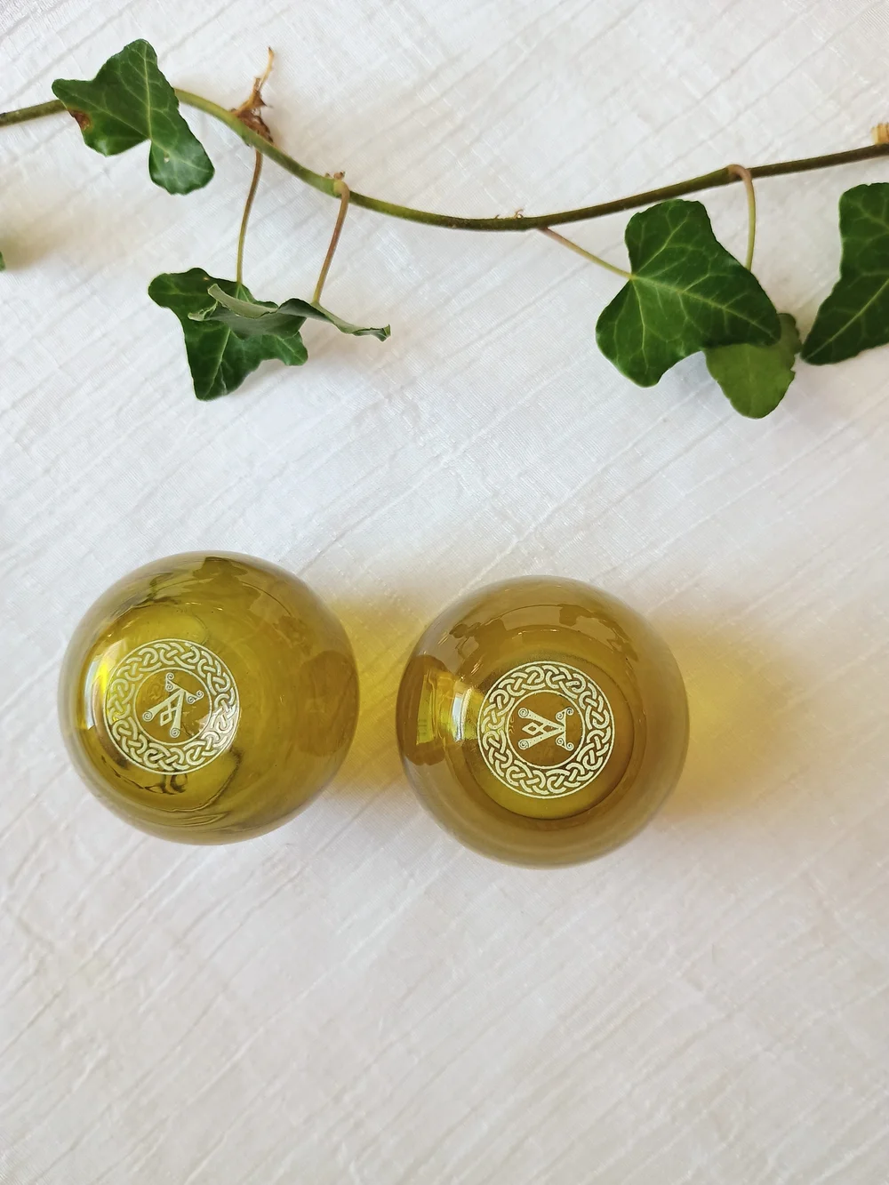 🎩 SPEAKEASY AESTHETIC 🎩 x 2 Green Glass Ardbeg Shot glasses, MCM Bar ware